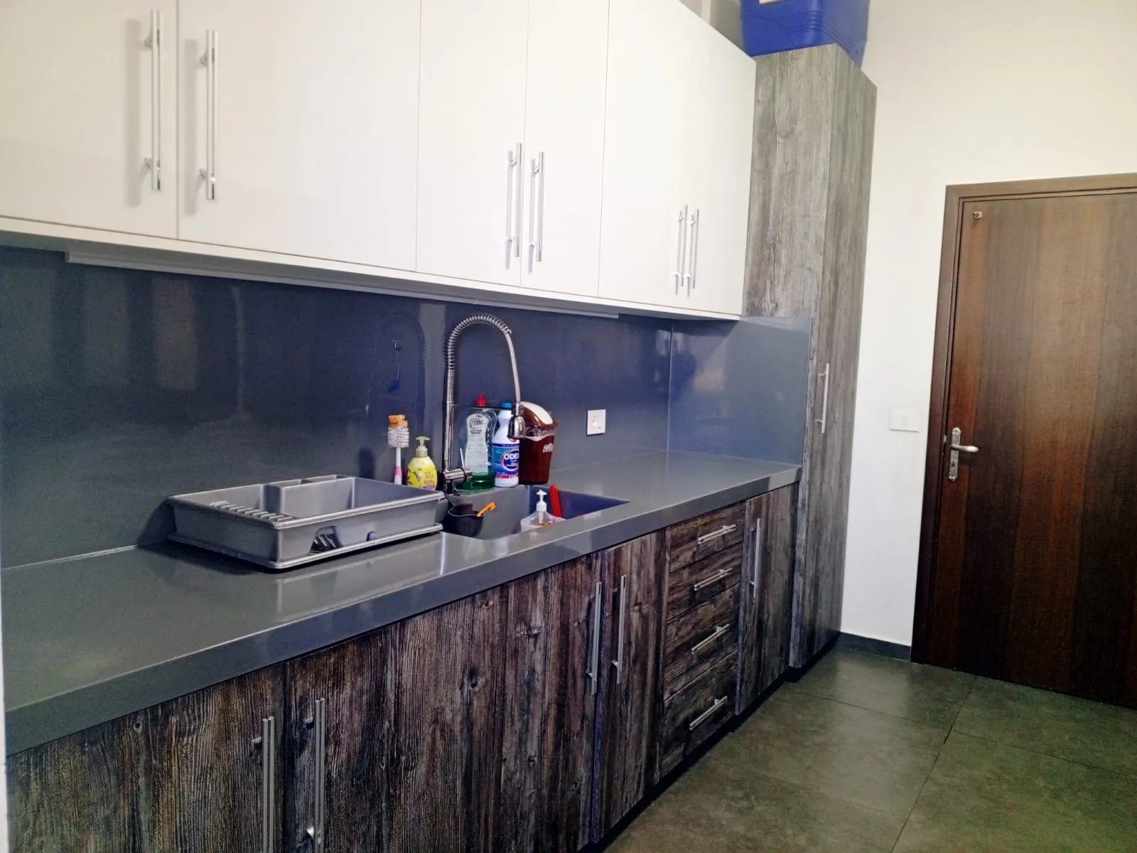 Furnished Apartment with Sea & Mountain View For Sale in Jbeil — الصورة 9