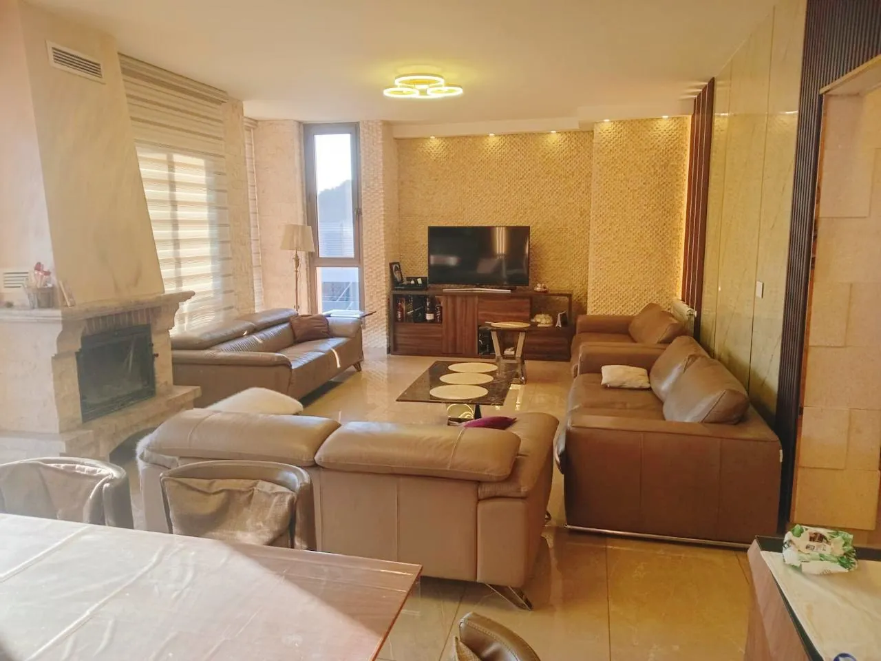 Villa with Terrace and Mountain & Sea Views For Sale in Adonis, Kesrouane — الصورة 4