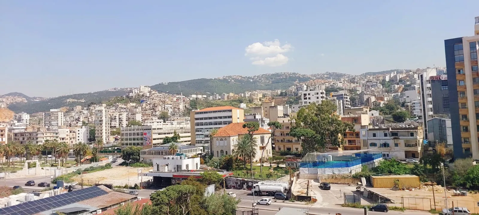3-Bedroom Apartment with Mountain View For Sale in Jdeideh — photo 2