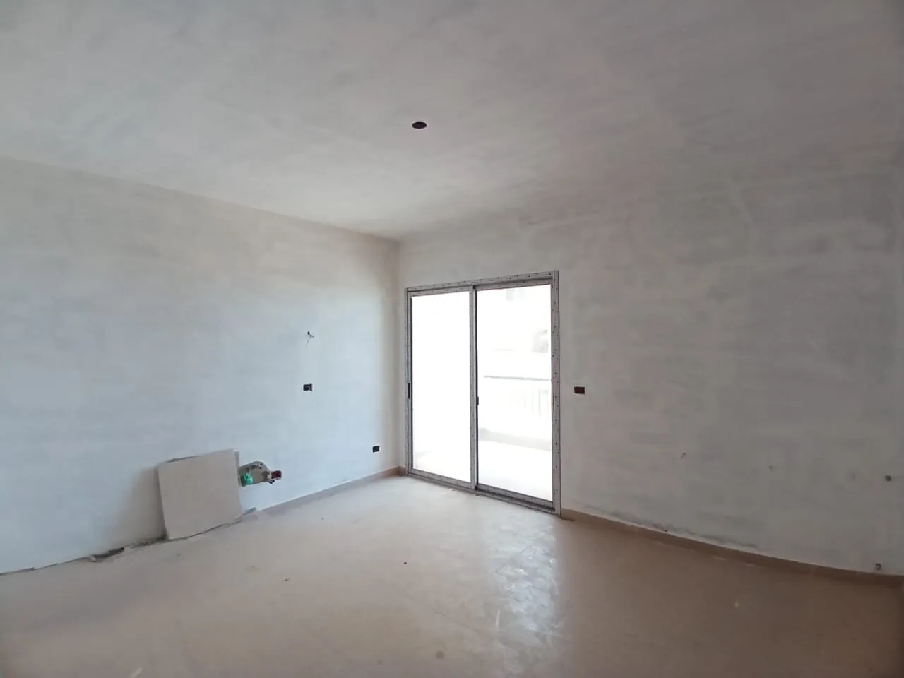 3-Bedroom Apartment with Terrace in Calm Area For Sale in Beit Chabeb — الصورة 5