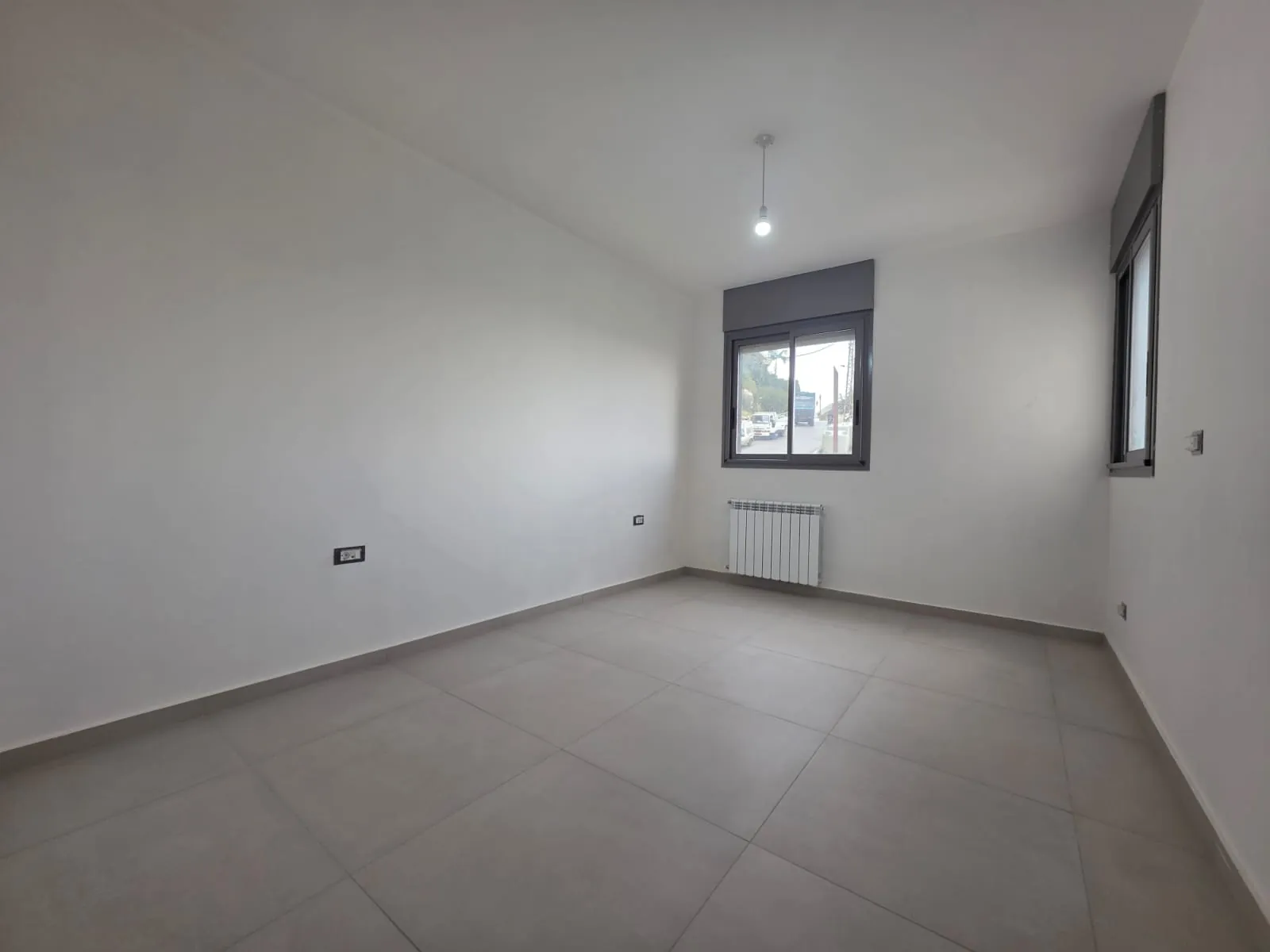 Beautiful Apartment For Sale in A High-End Building in Hazmieh — الصورة 7