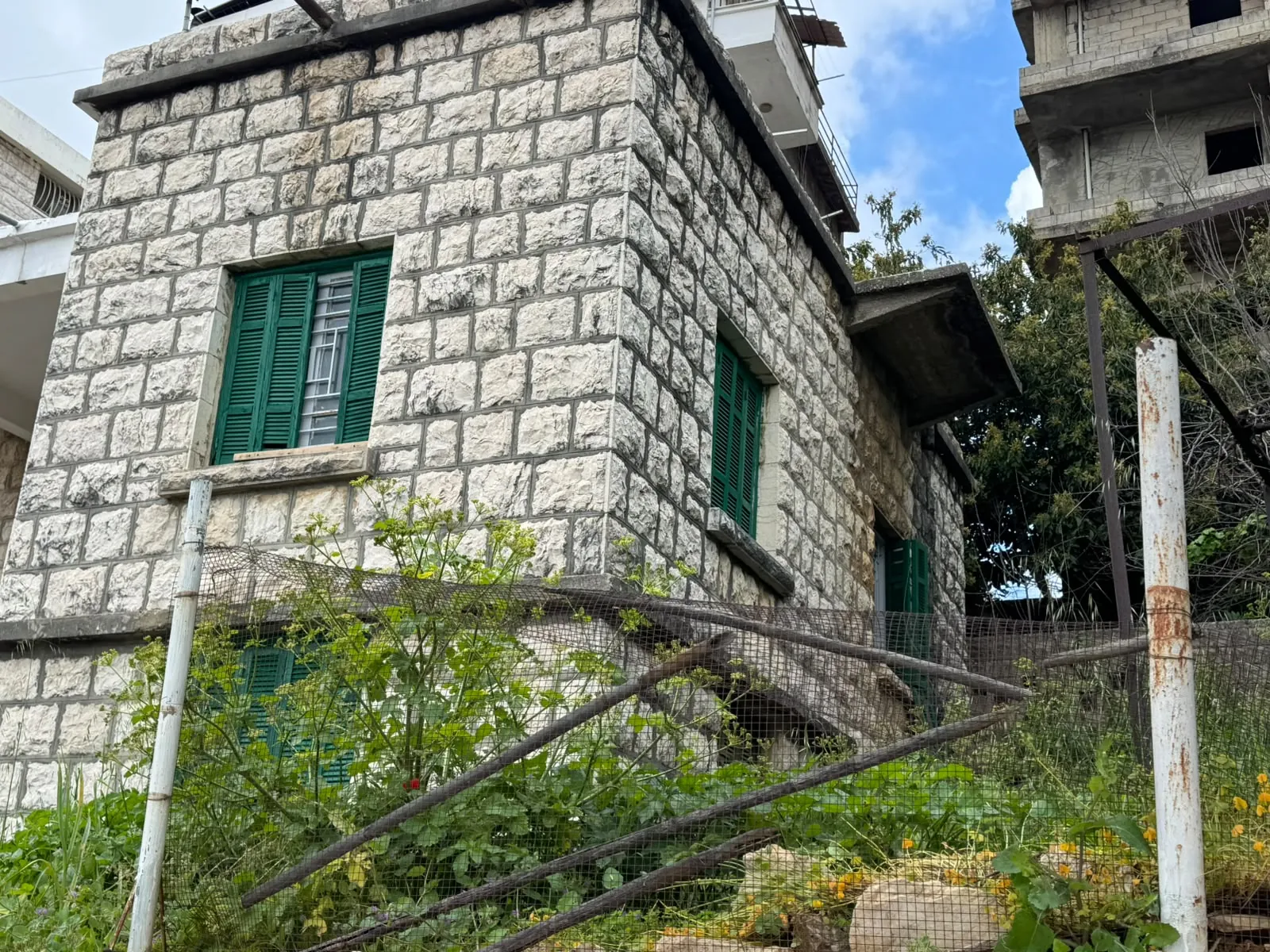 A 422 SQM Land For Sale in Beit Meri — الصورة 2