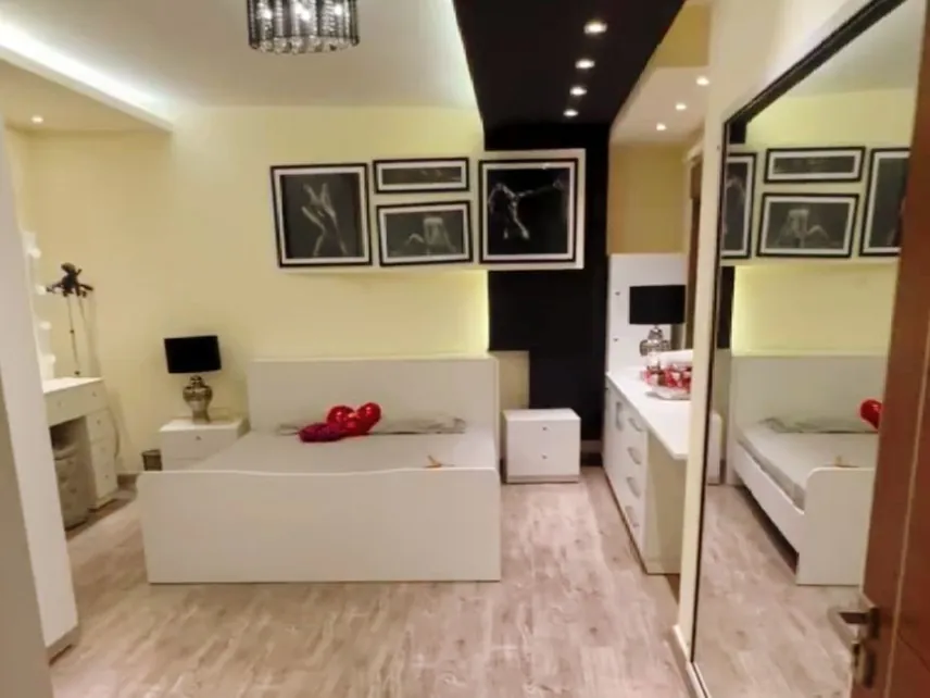 Furnished 3-Bedroom Apartment With Terrace For Sale in Fanar — الصورة 2