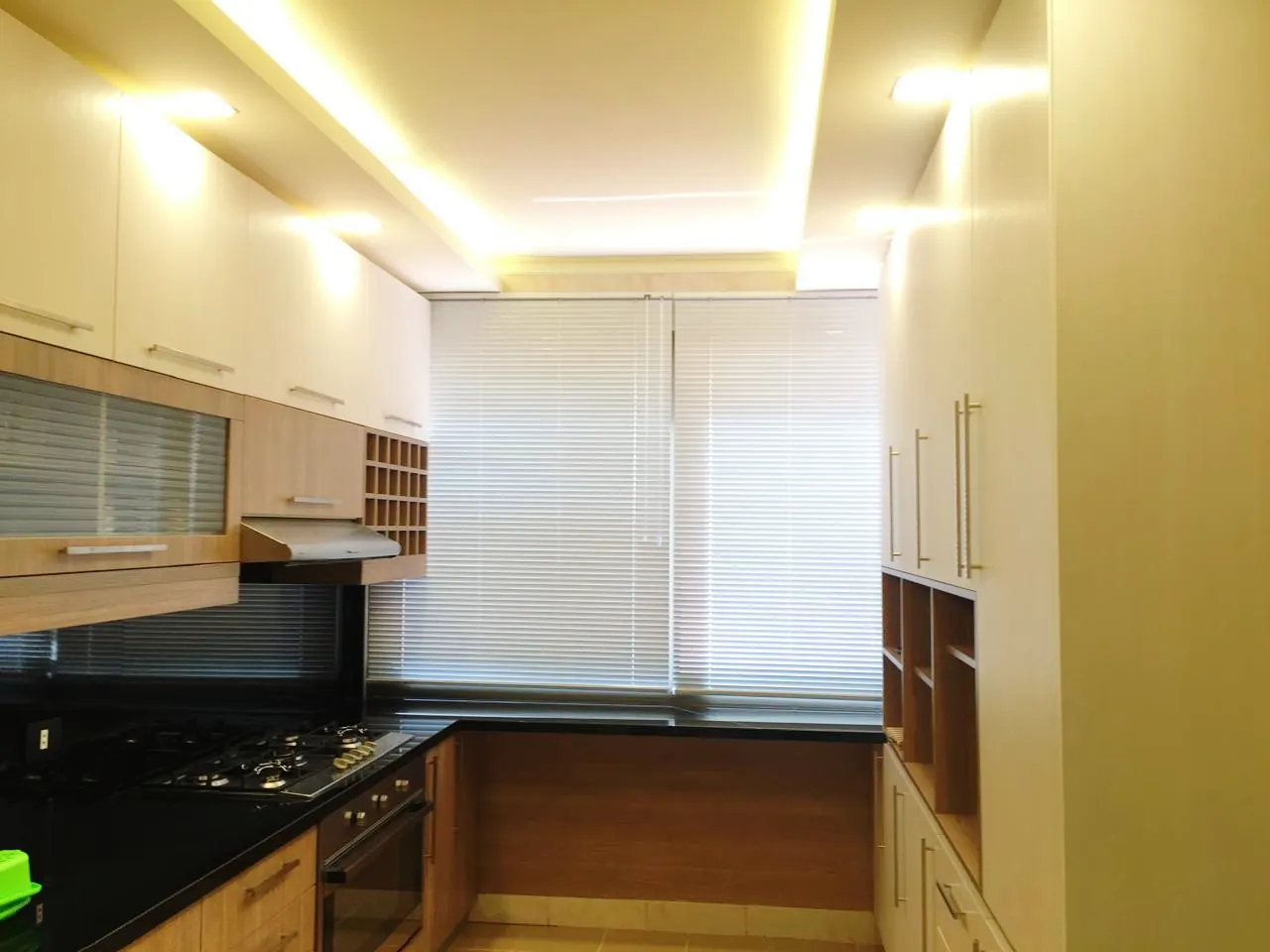 Furnished 3-Bedroom Apartment With Terrace For Sale in Fanar — الصورة 4