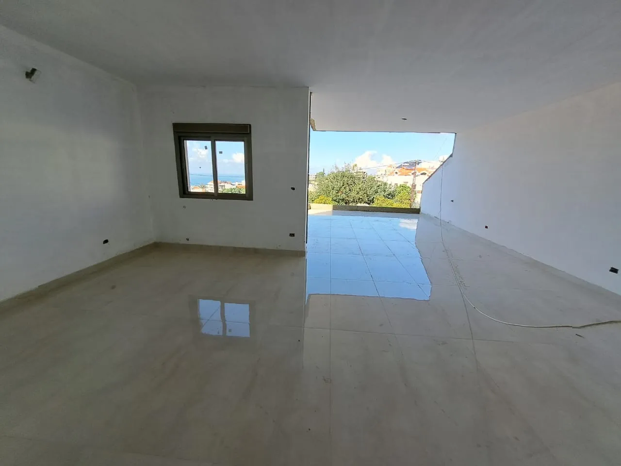 A High-End Finishing Apartment With Terrace For Sale in Hboub — الصورة 3