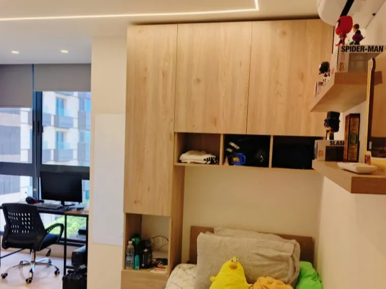 High-End Furnished Apartment With Nice view For Sale in Zoukak Al Blat, Beirut — الصورة 5