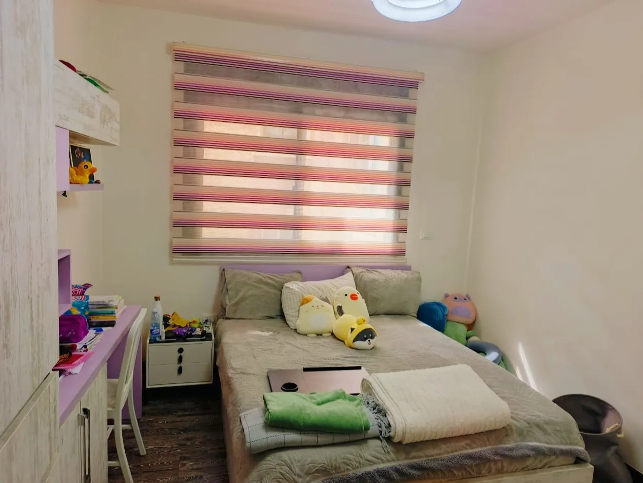 High-End Furnished Apartment With Nice view For Sale in Zoukak Al Blat, Beirut — الصورة 6