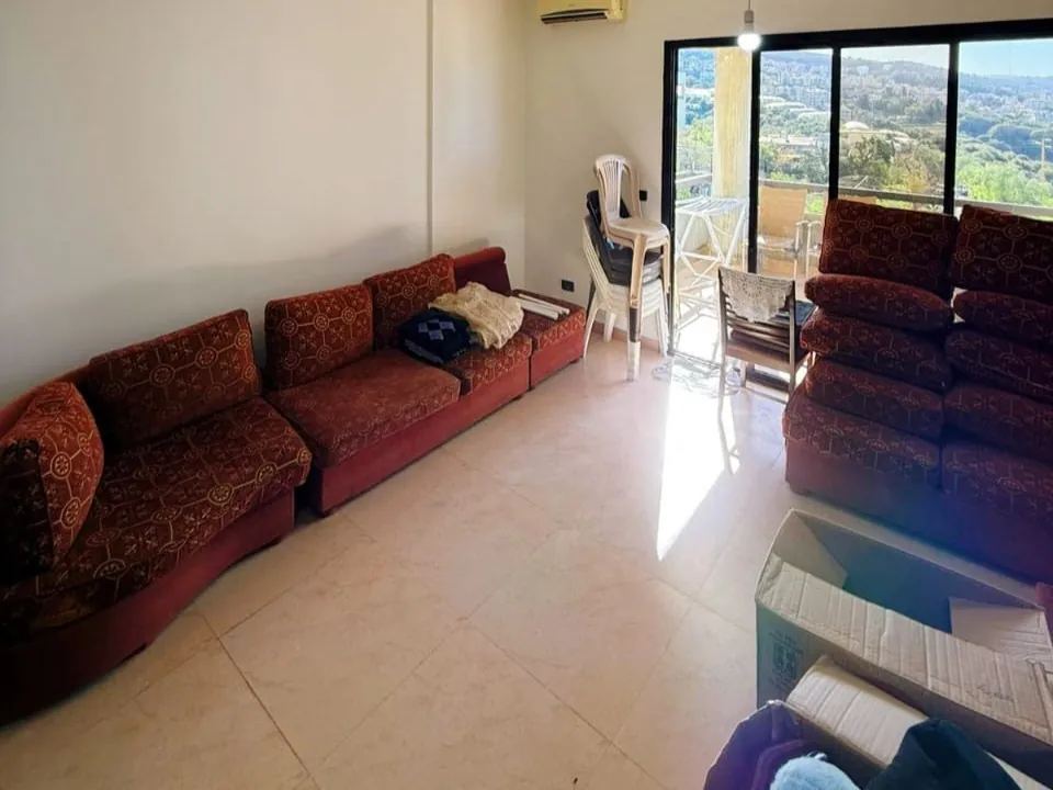 2-Bedroom Apartment with Mountain & Sea View For Sale in Jbeil, Blat — الصورة 2