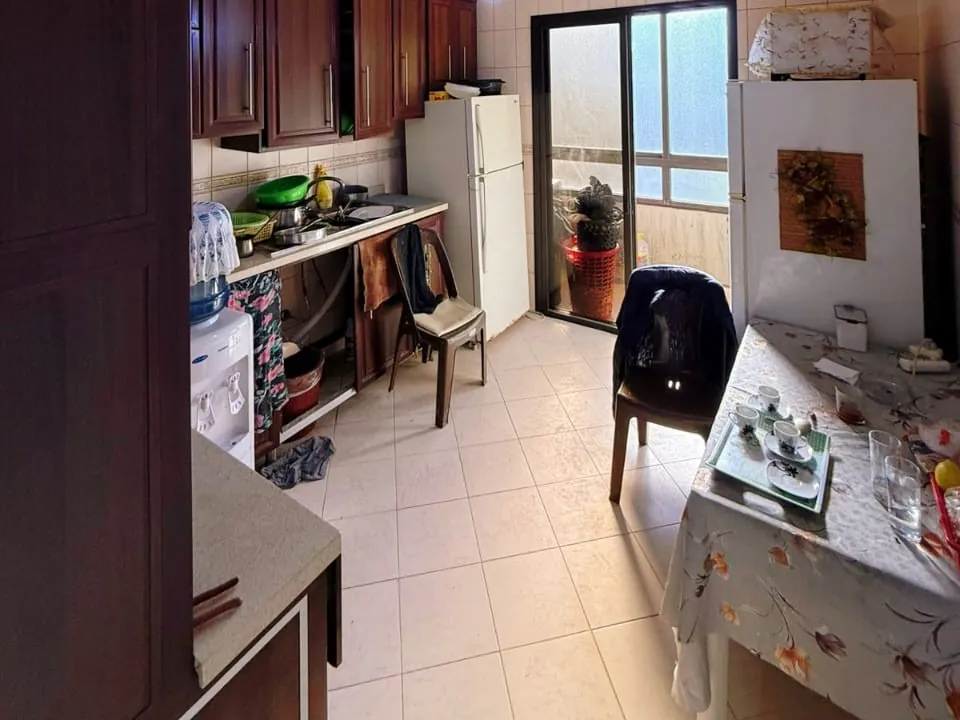 2-Bedroom Apartment with Mountain & Sea View For Sale in Jbeil, Blat — الصورة 3