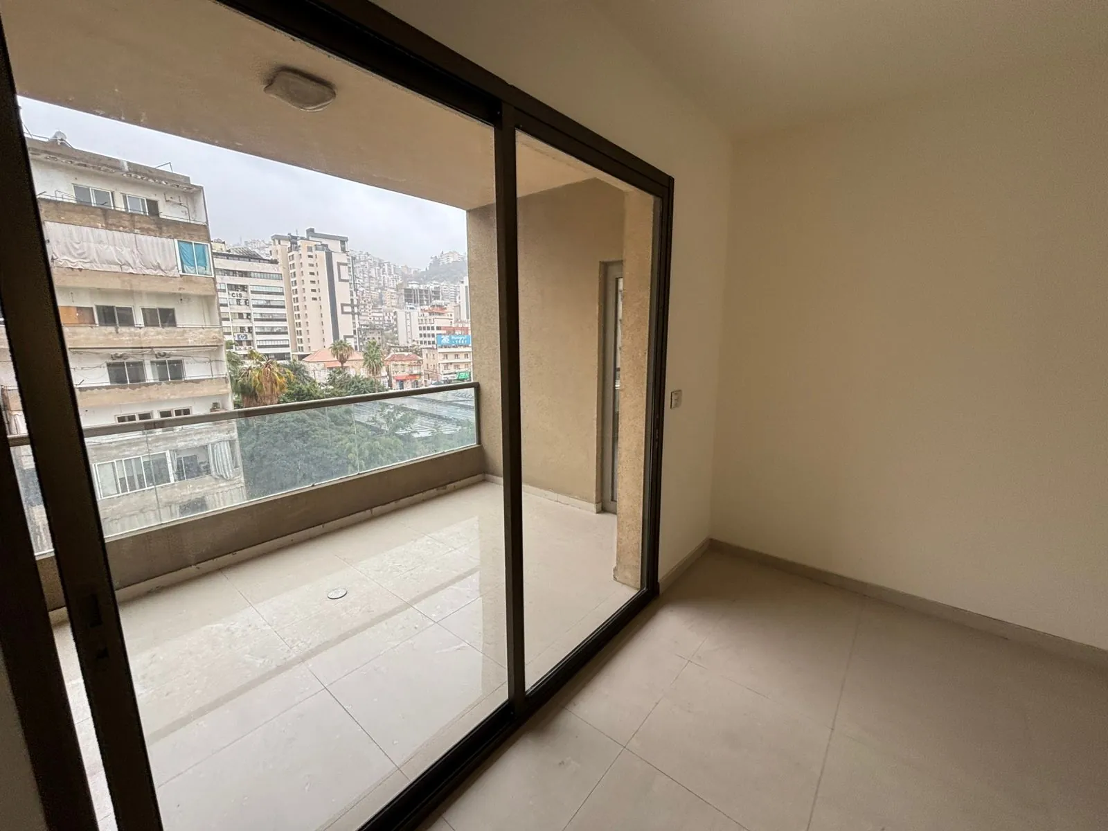 Brand New Apartment For Sale in Jal El Dib — الصورة 2