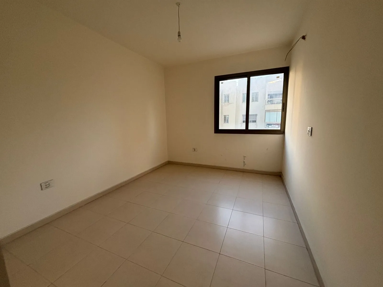 Beautiful Apartment For Sale in Jal El Dib — الصورة 6