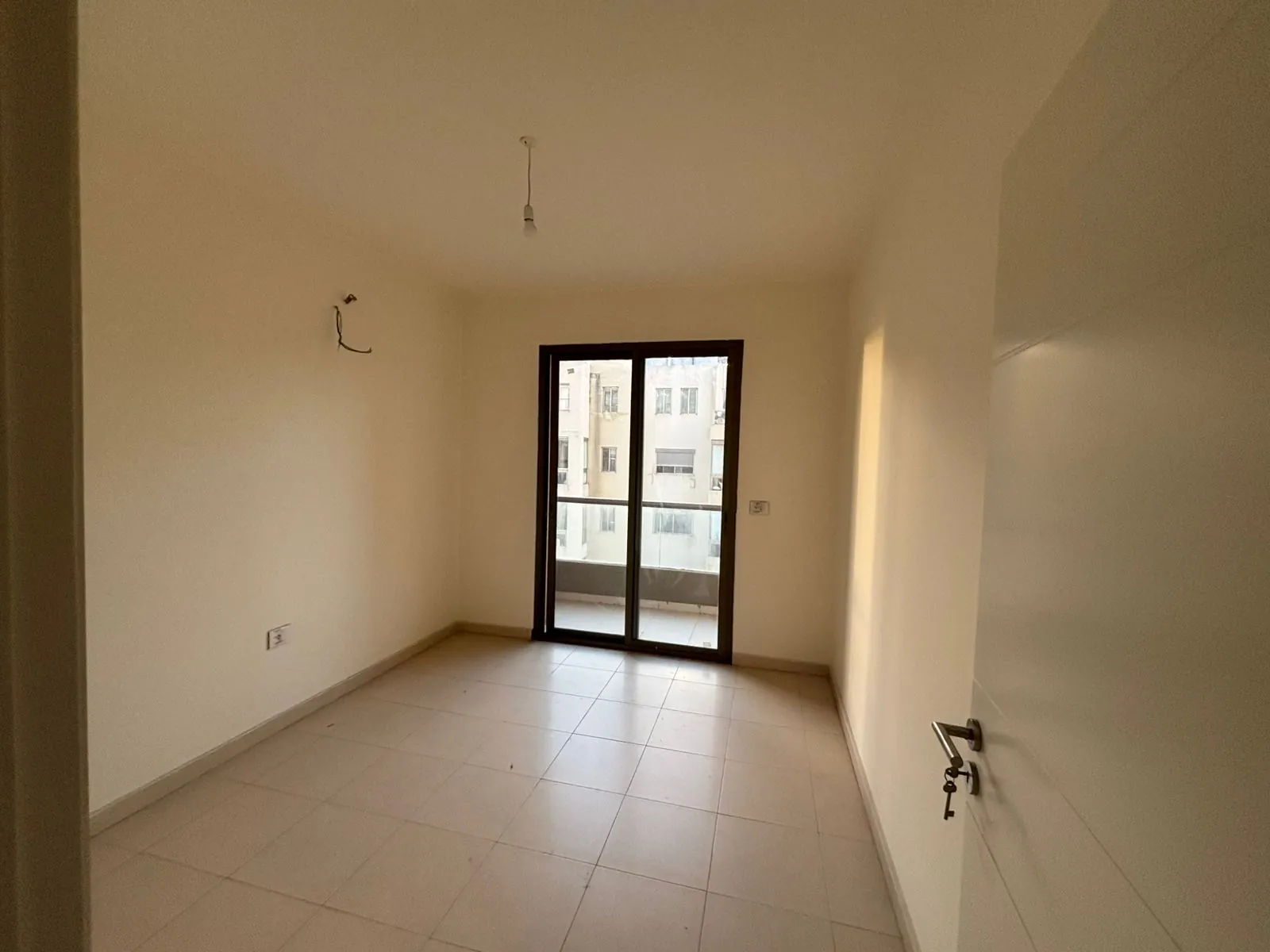 Beautiful Apartment For Sale in Jal El Dib — الصورة 7