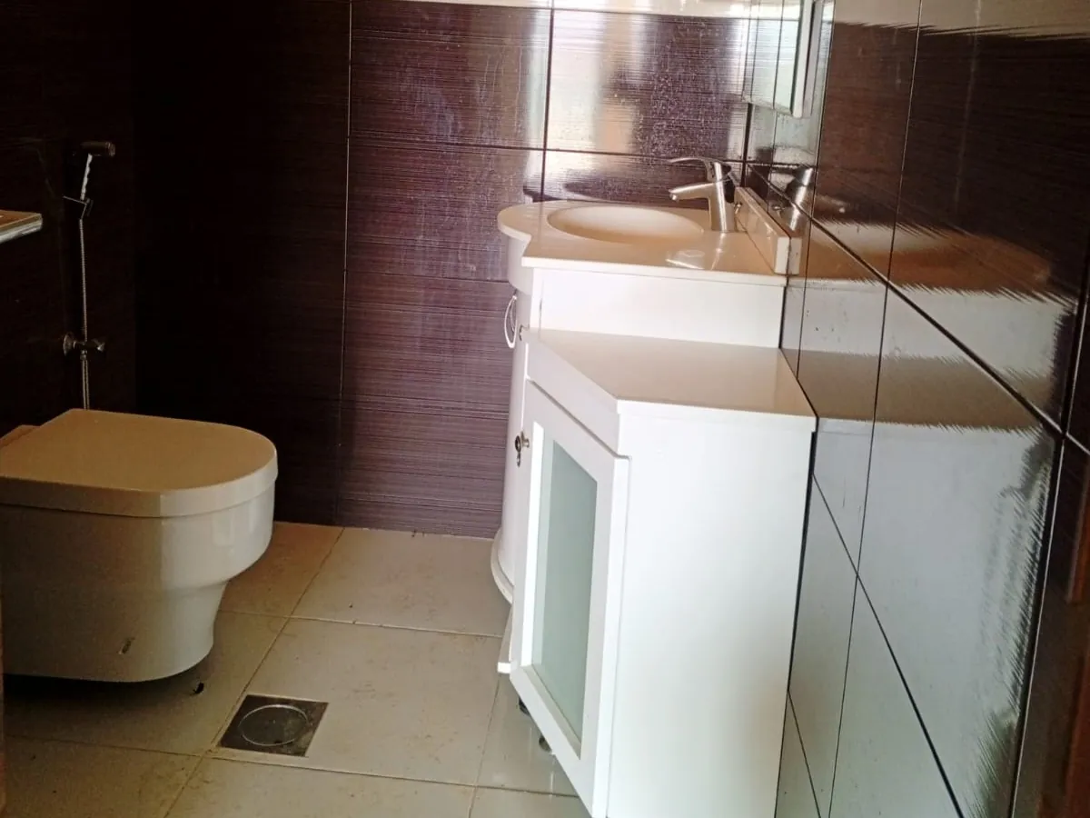 3-Bedroom Apartment With Mountain View in Al Nakhle, Koura — الصورة 10