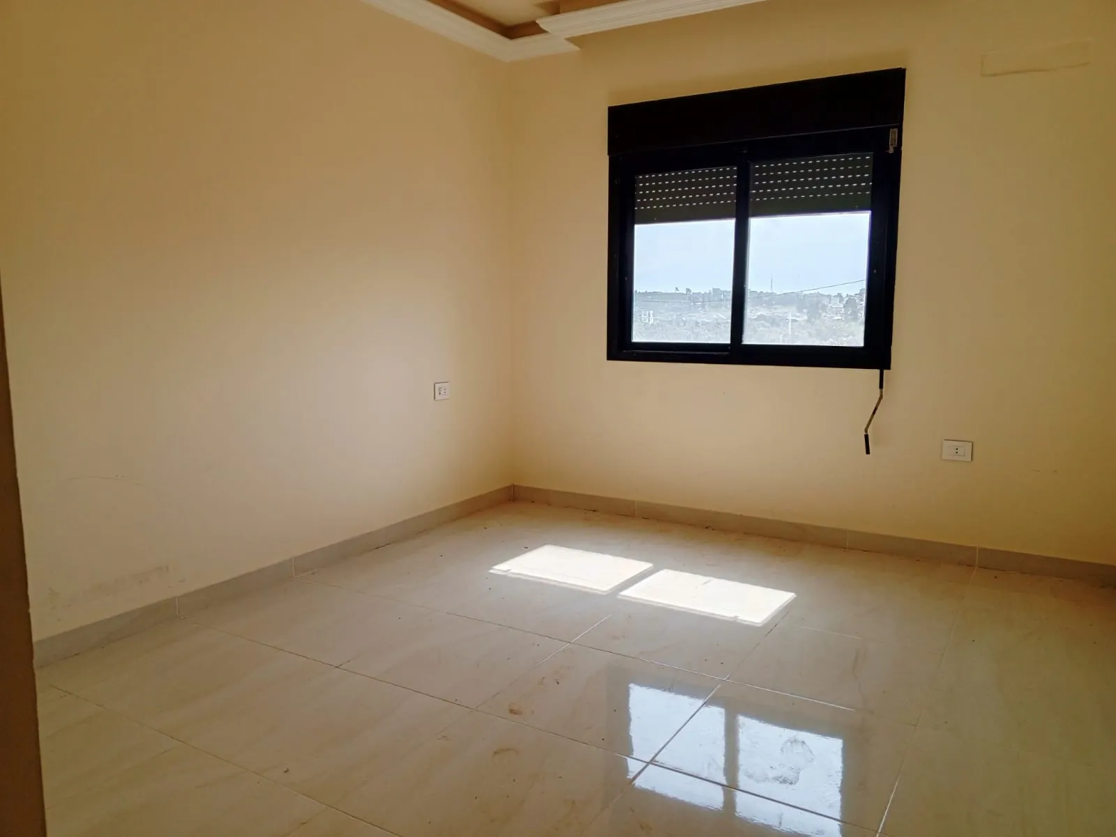 3-Bedroom Apartment With Mountain View in Al Nakhle, Koura — الصورة 3