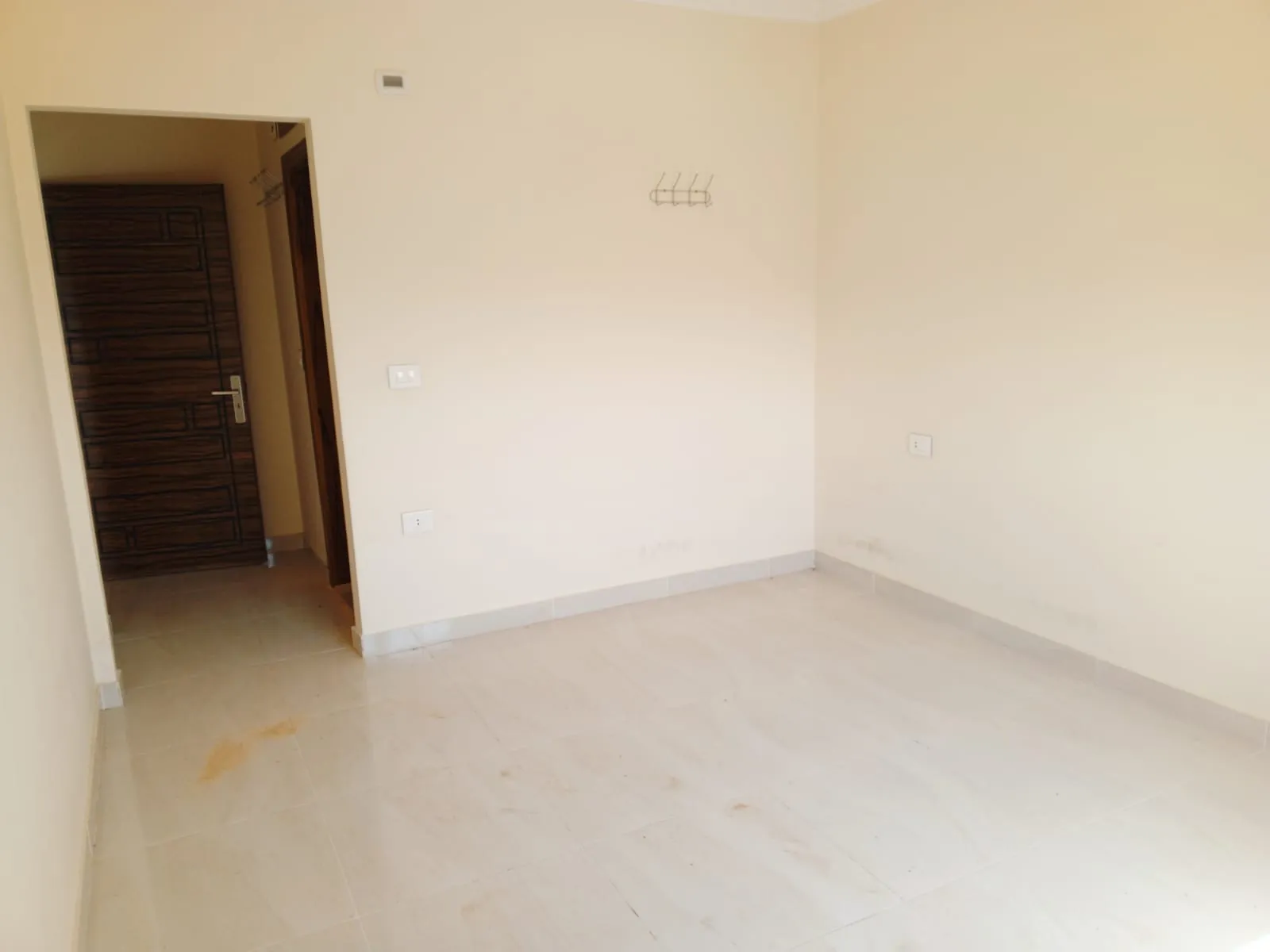 3-Bedroom Apartment With Mountain View in Al Nakhle, Koura — الصورة 4