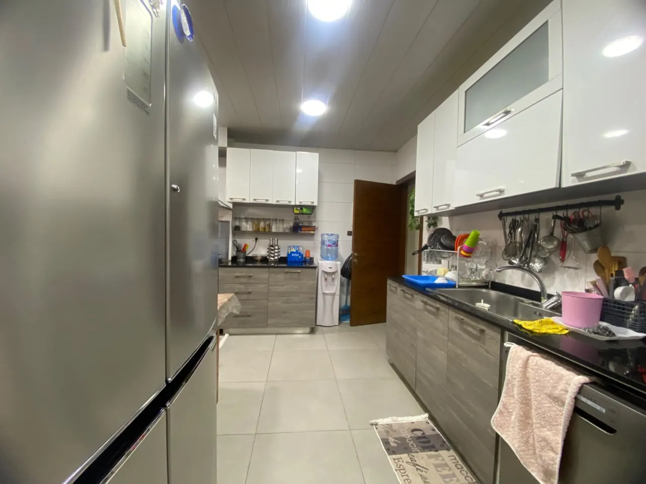 3-Bedroom Apartment For Sale in Tallet El-Khayat, Beirut — الصورة 5