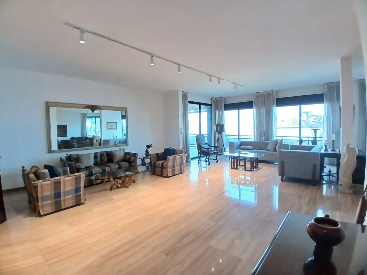 Spacious & Furnished Apartment with Nice View For Rent in Rabieh — الصورة 2