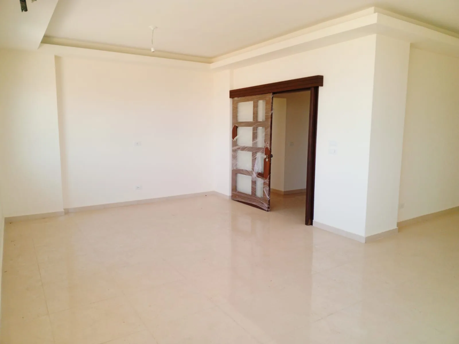 3-Bedroom Apartment with Sea View For Sale in Koura — الصورة 4