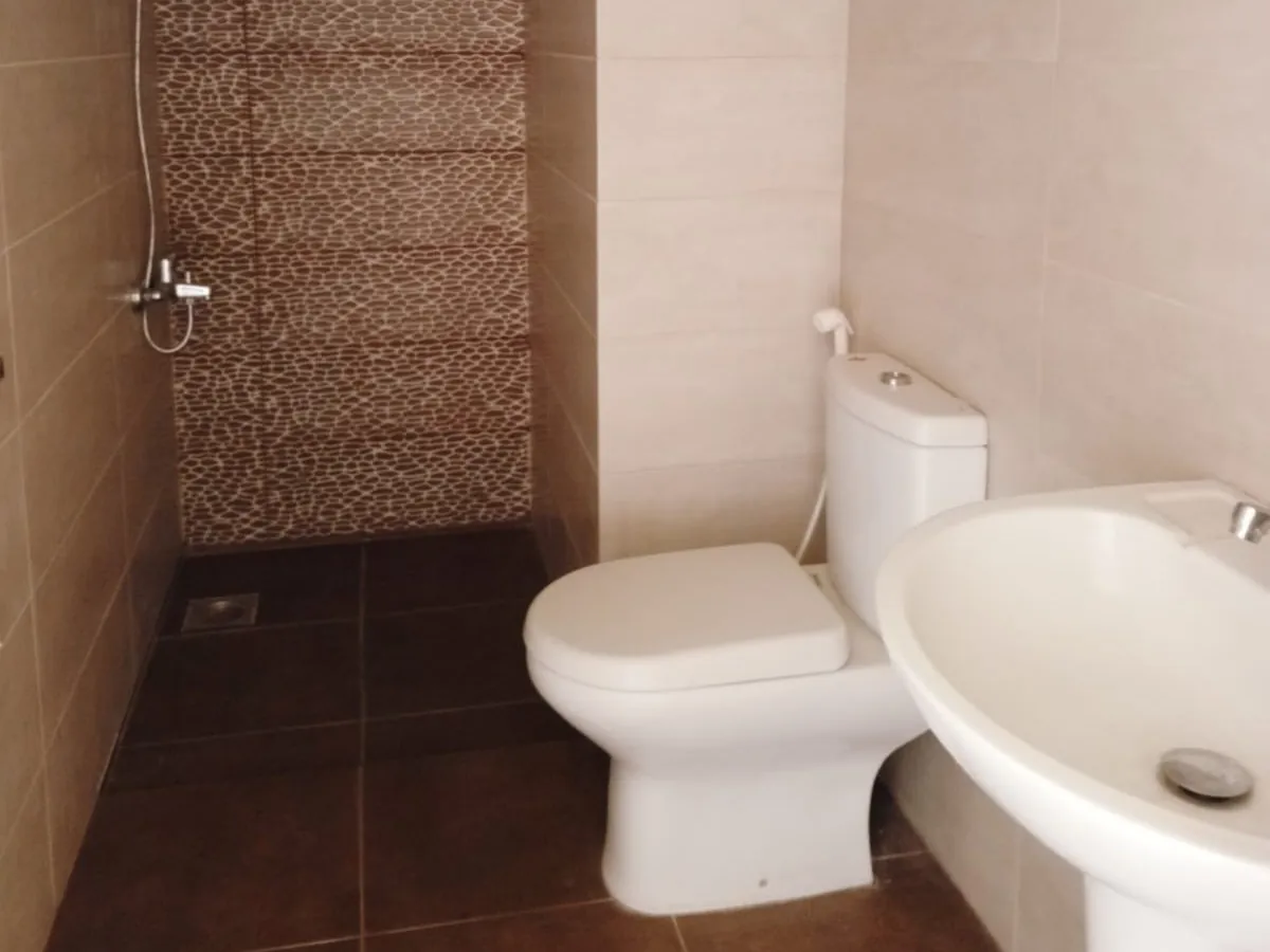 3-Bedroom Apartment with Sea View For Sale in Koura — الصورة 8