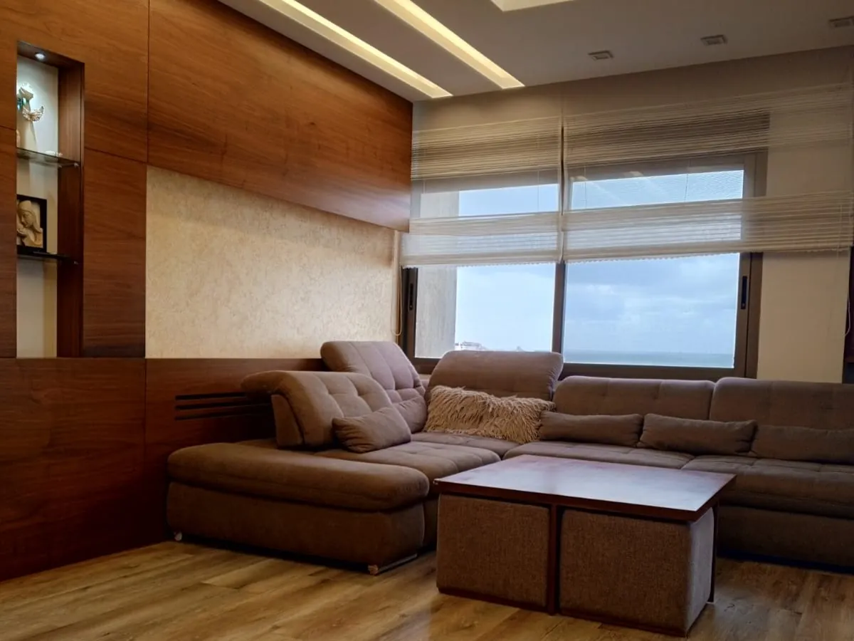 Semi-Furnished Apartment With Sea View For Sale in Ghadir — الصورة 2