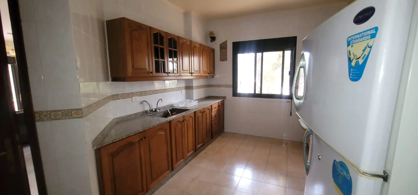 Fully Furnished Apartment with Terrace & Mountain View For Sale in Jeita — الصورة 10