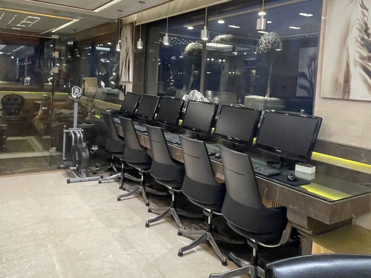 Elegant Office with Private Suite/Apartment For Sale in Jnah, Beirut — الصورة 7