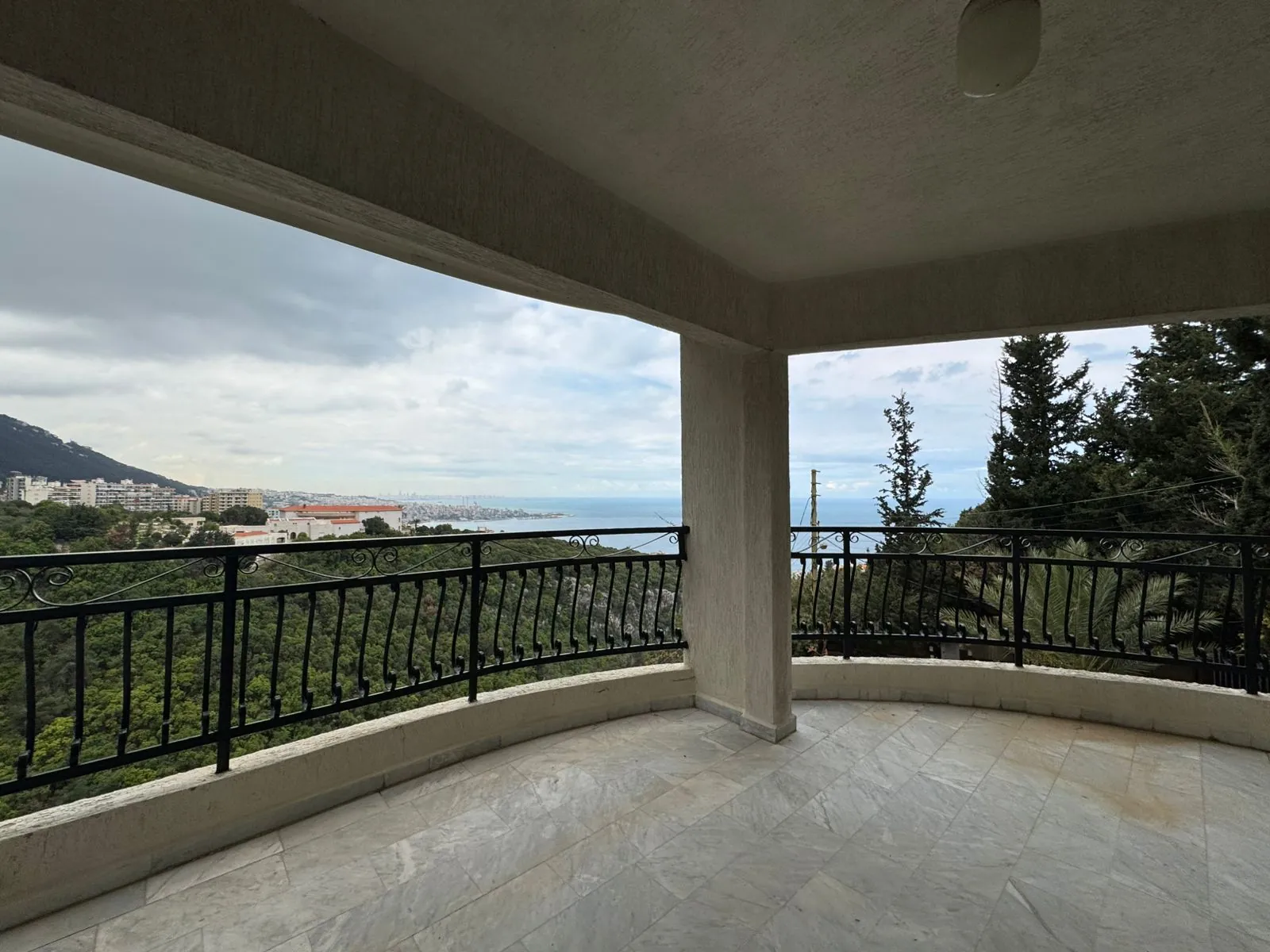 Spacious Apartment For Sale in Kfarhbeib
