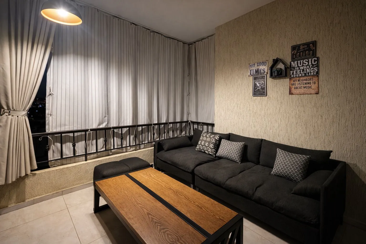 Fully Decorated Apartment with Sea View For Sale in Bouar — الصورة 4