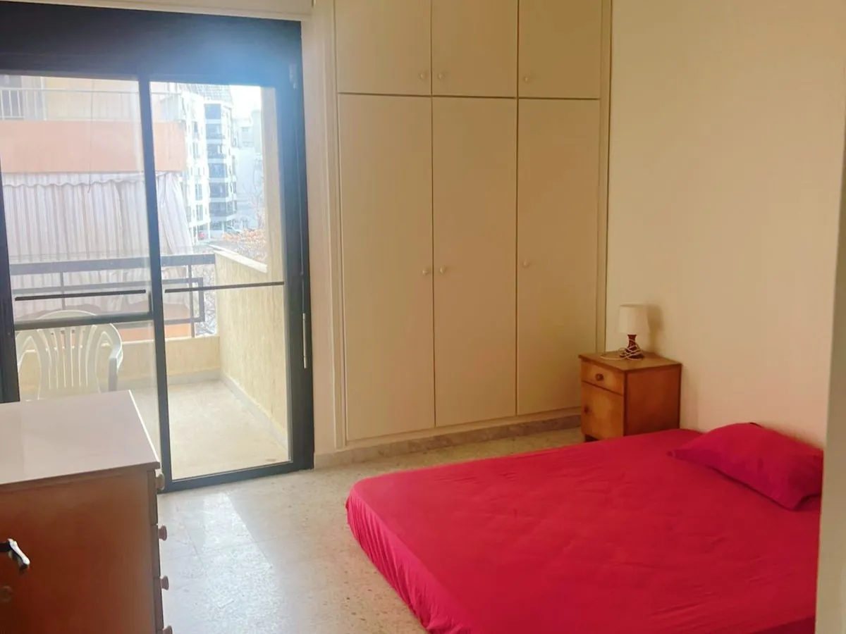 Semi-Furnished Apartment with Sea View For Sale in Kaslik — الصورة 3