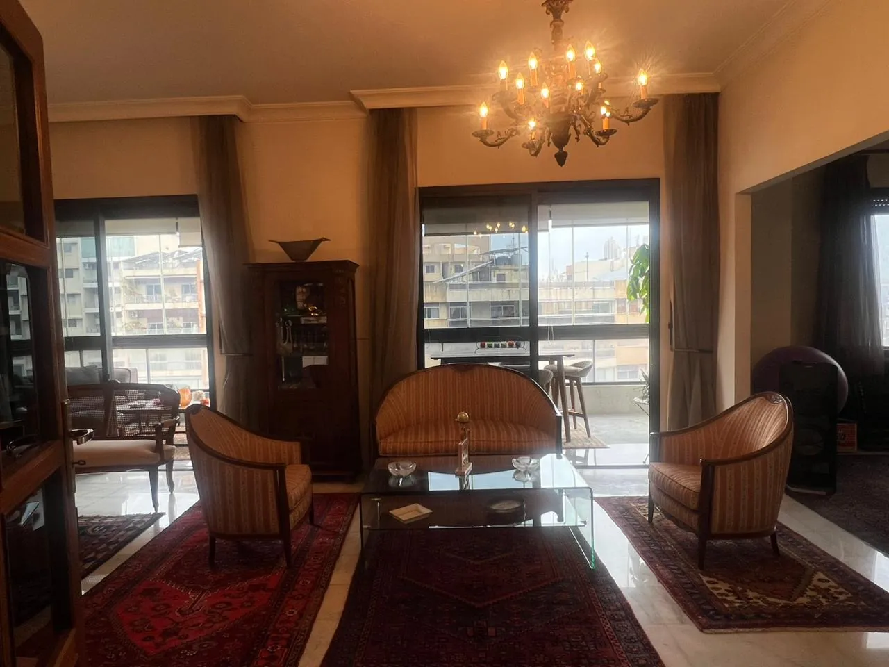 Beautifully Designed 3-Bedroom Apartment For Sale in Horch Tabet — الصورة 6