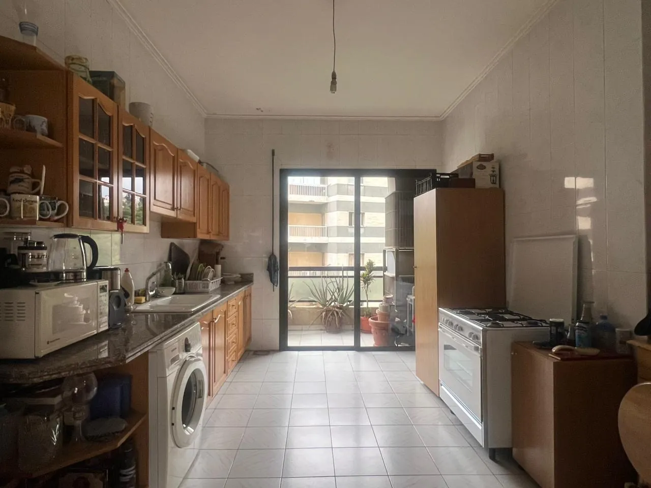 Beautifully Designed 3-Bedroom Apartment For Sale in Horch Tabet — الصورة 9