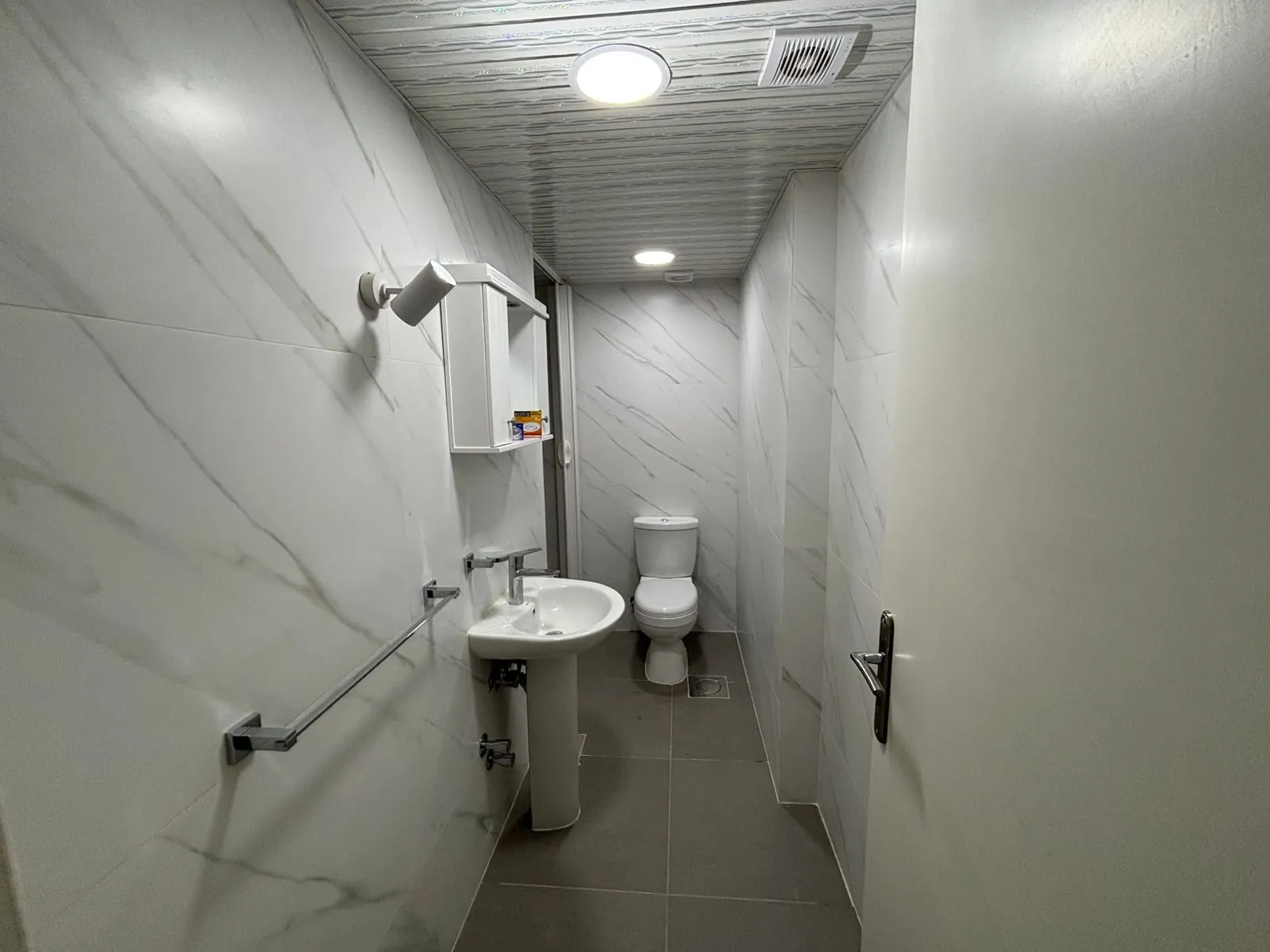 Fully Renovated Apartment With Garden And Terrace For Sale In Zikrit — الصورة 9