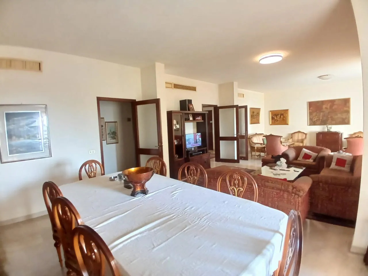 Spacious 3-Bedroom Apartment For Sale in Jal El Dib — الصورة 6