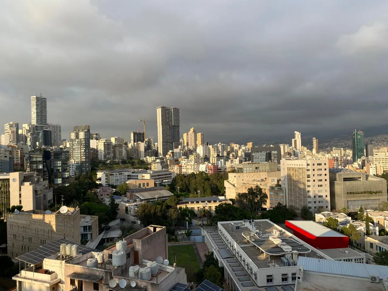 Apartment with City View For Rent in Ras El Nabeh, Beirut — الصورة 5