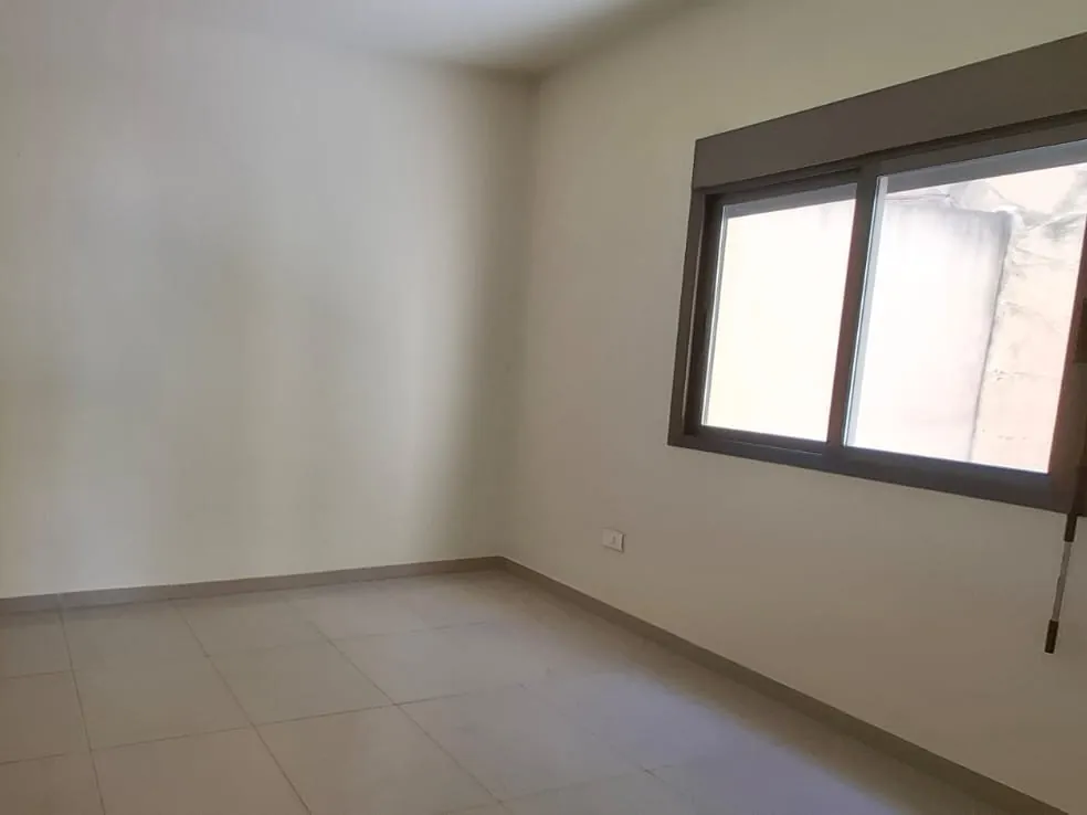 Deluxe Apartment with Terrace For Sale in Antelias — الصورة 9