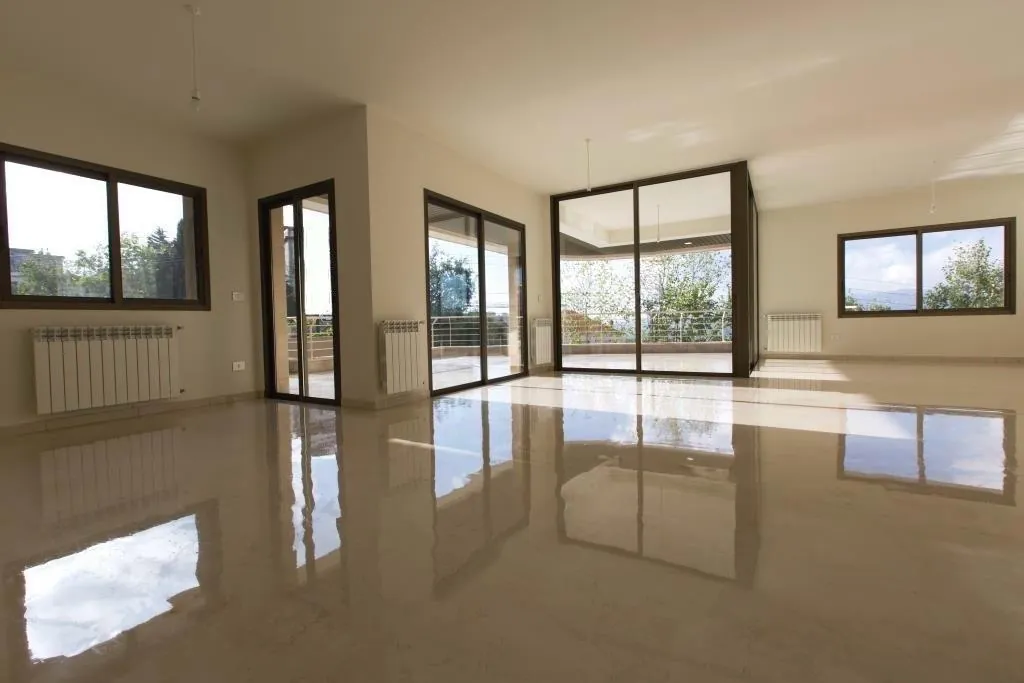 Luxurious Apartment with Terrace & Garden For Sale in Khenchara