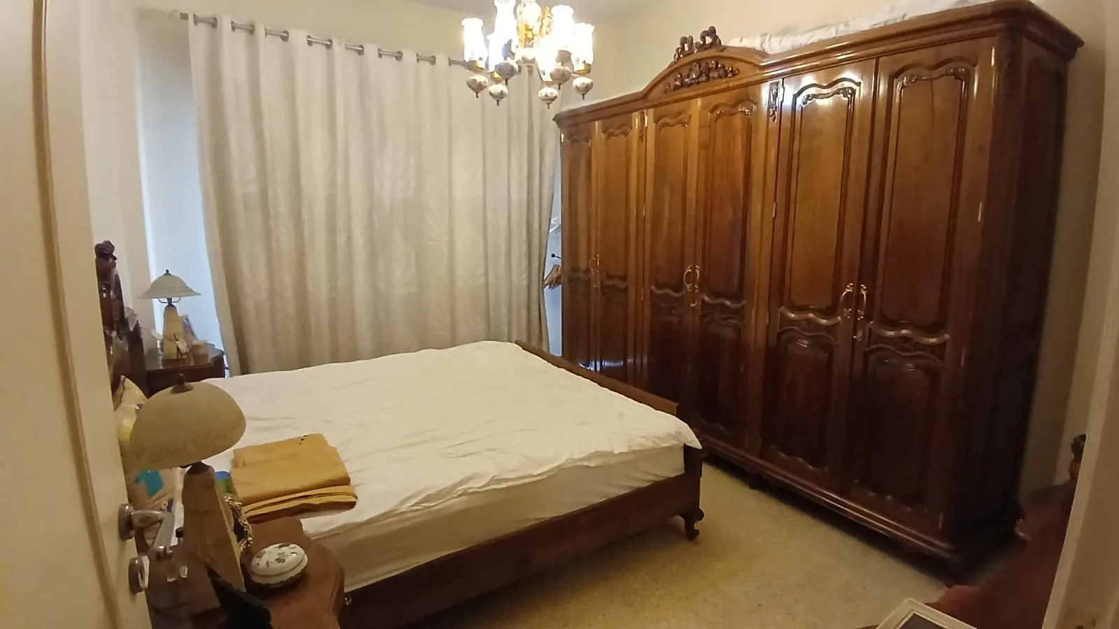 Spacious 3-Bedroom Apartment For Sale in Zalka — الصورة 8