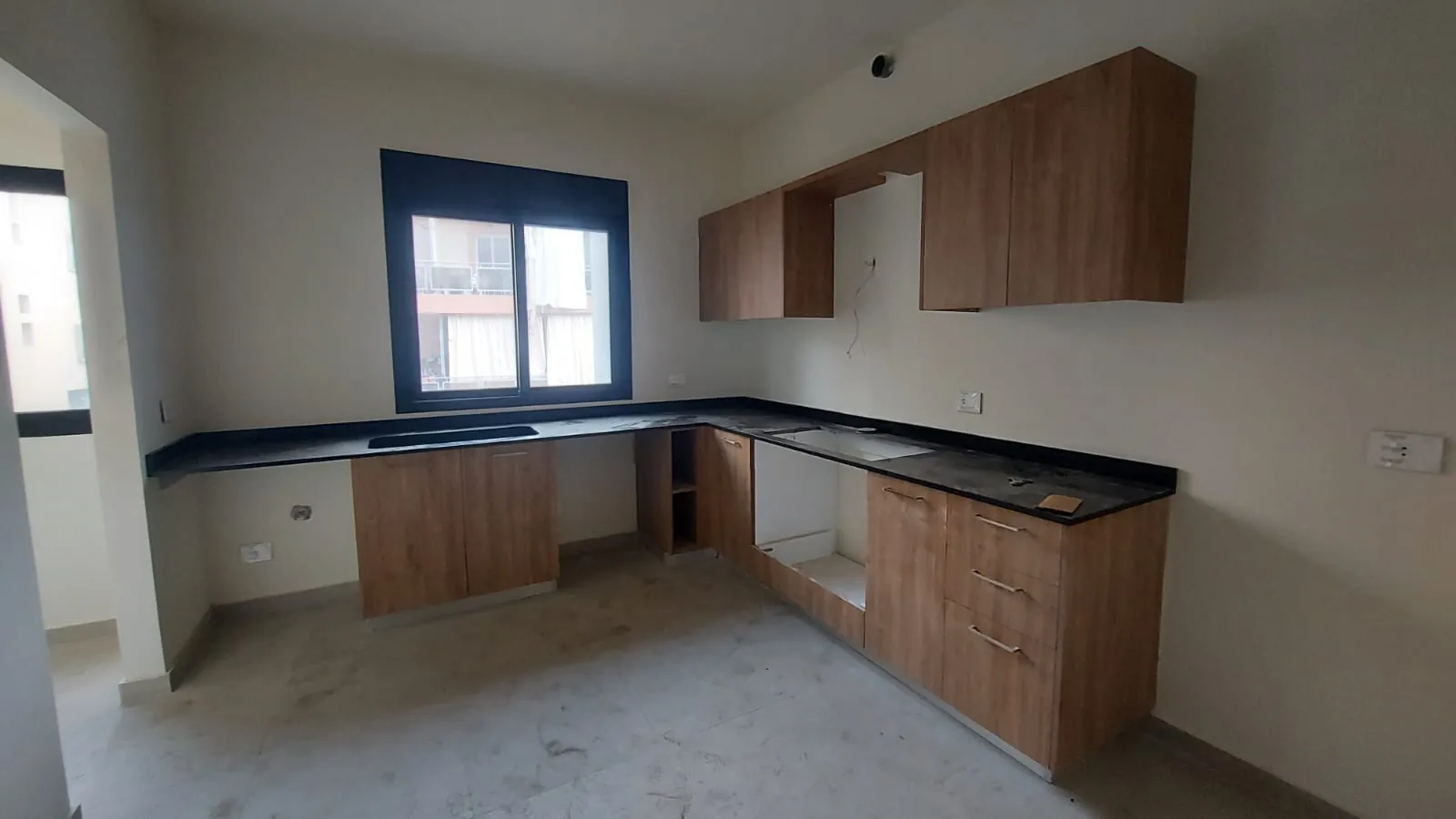 Brand New Apartment For Sale in Blat — الصورة 6