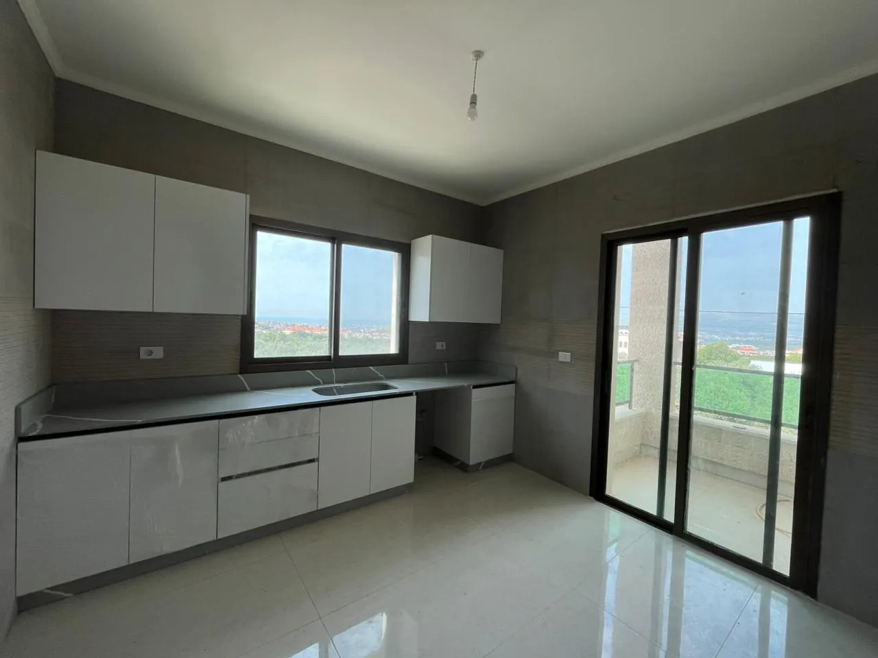 Brand New Apartment with Mountain View For Sale in Koura — الصورة 5