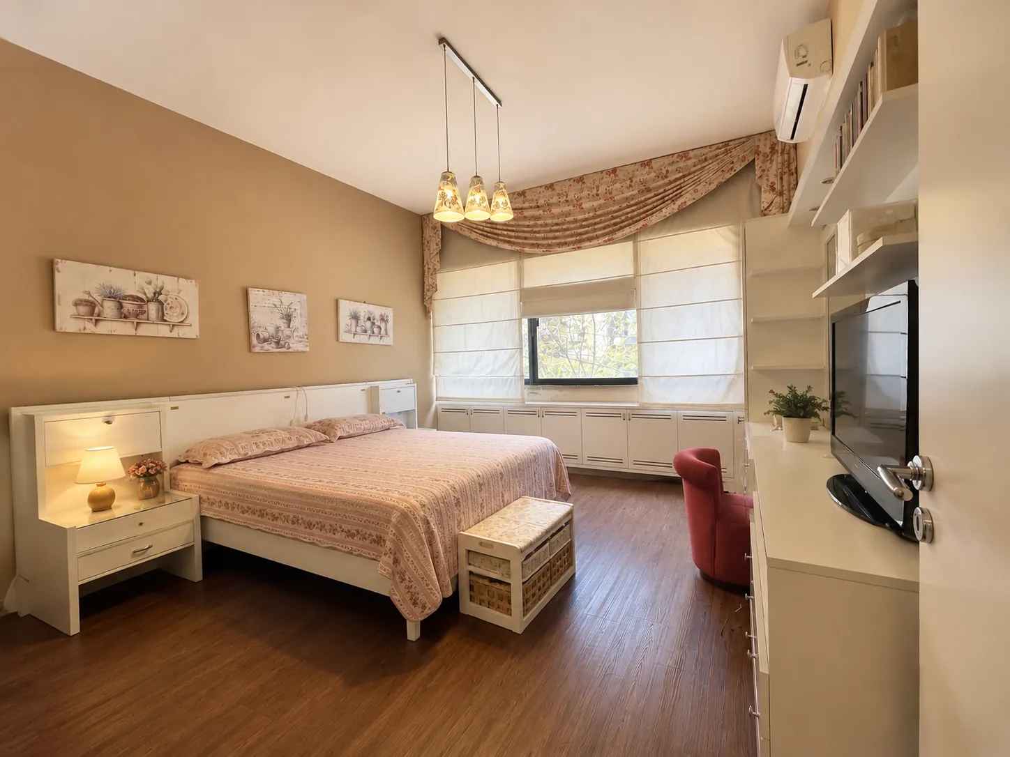 2-Bedroom Apartment For Sale in the Heart of Badaro — الصورة 5