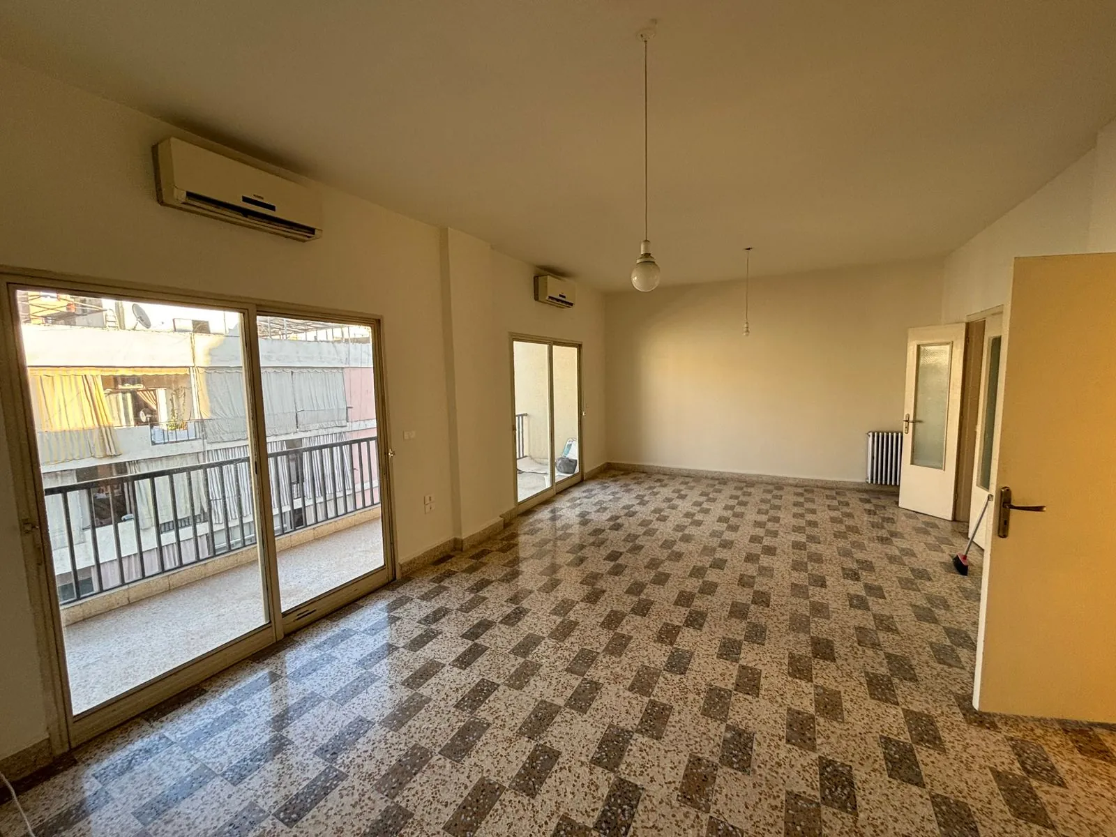 3-Bedroom Apartment For Rent in Dekweneh — الصورة 2