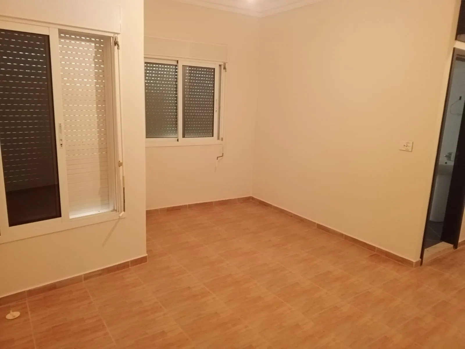 3-Bedroom Apartment with Sea View For Rent in Hboub, Jbeil — الصورة 6