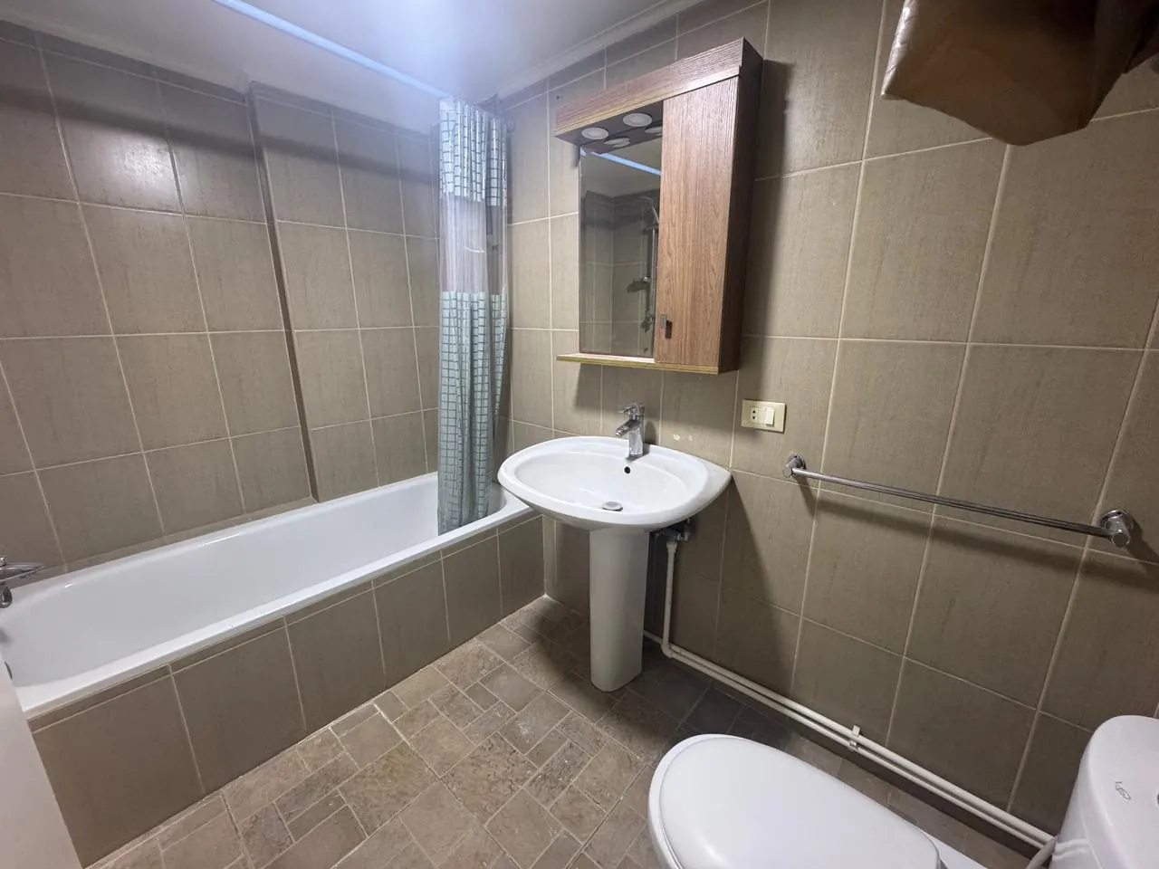 3-Bedroom Apartment For Sale in Mar Elias, Beirut — الصورة 8