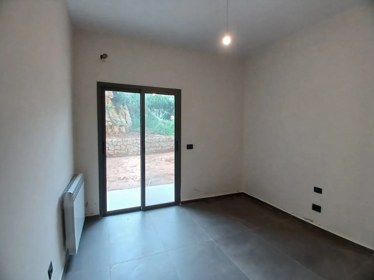High-End Apartment with Sea and Mountain View For Rent in Roumie — الصورة 9