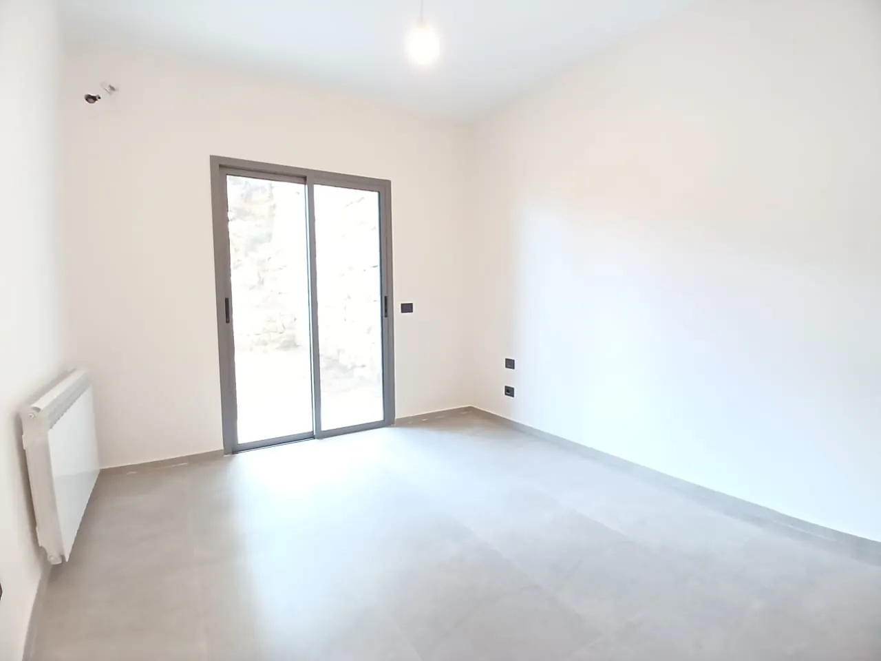 High-End Apartment with Sea and Mountain View For Sale in Roumie — الصورة 9
