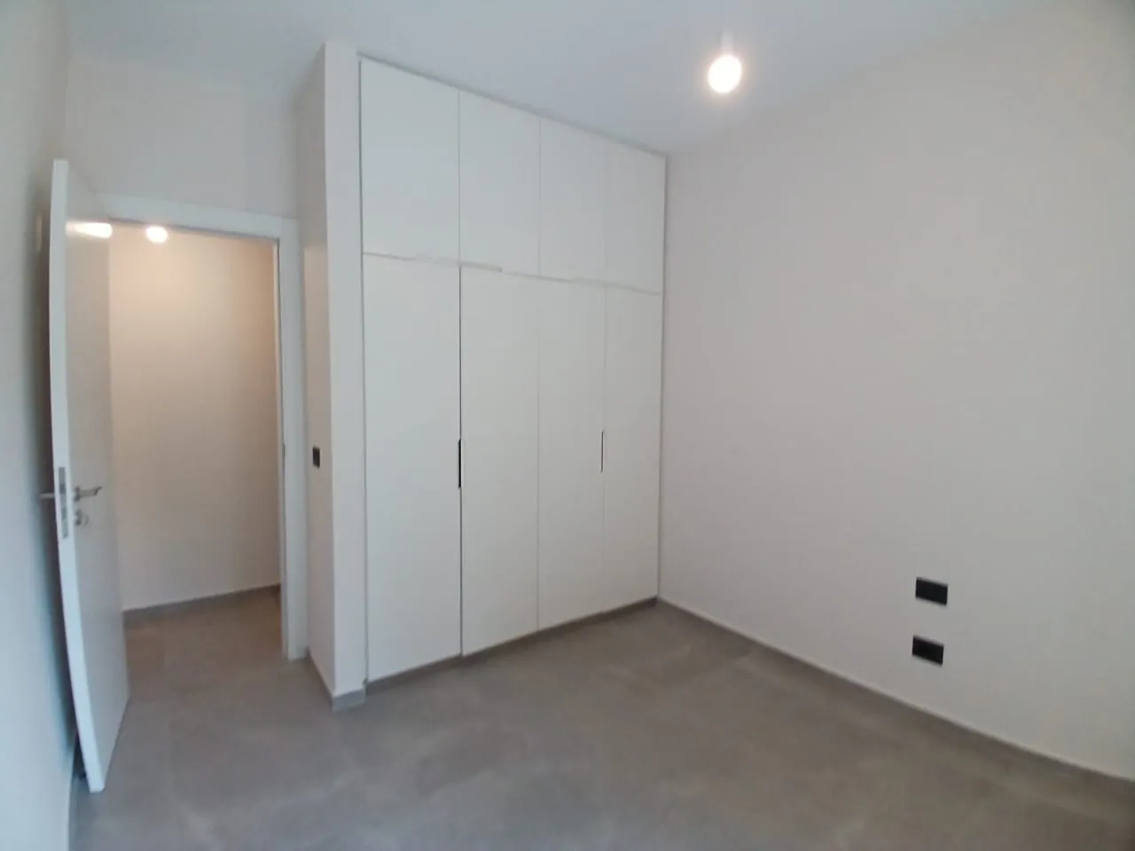 High-End Apartment with Sea and Mountain View For Rent in Roumie — الصورة 9