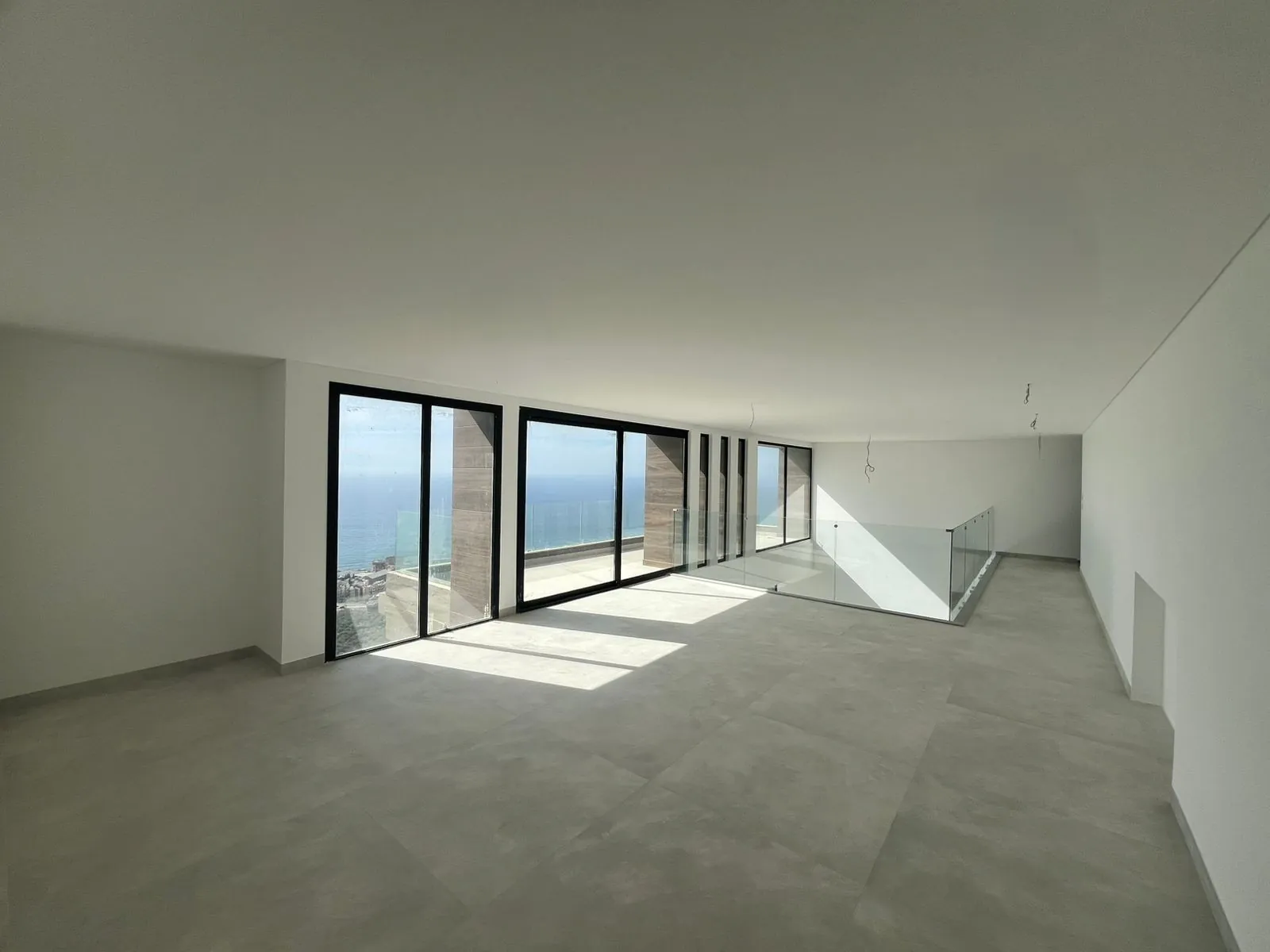 Brand New Duplex with Terrace & Amazing Sea View For Sale in Koura — الصورة 3