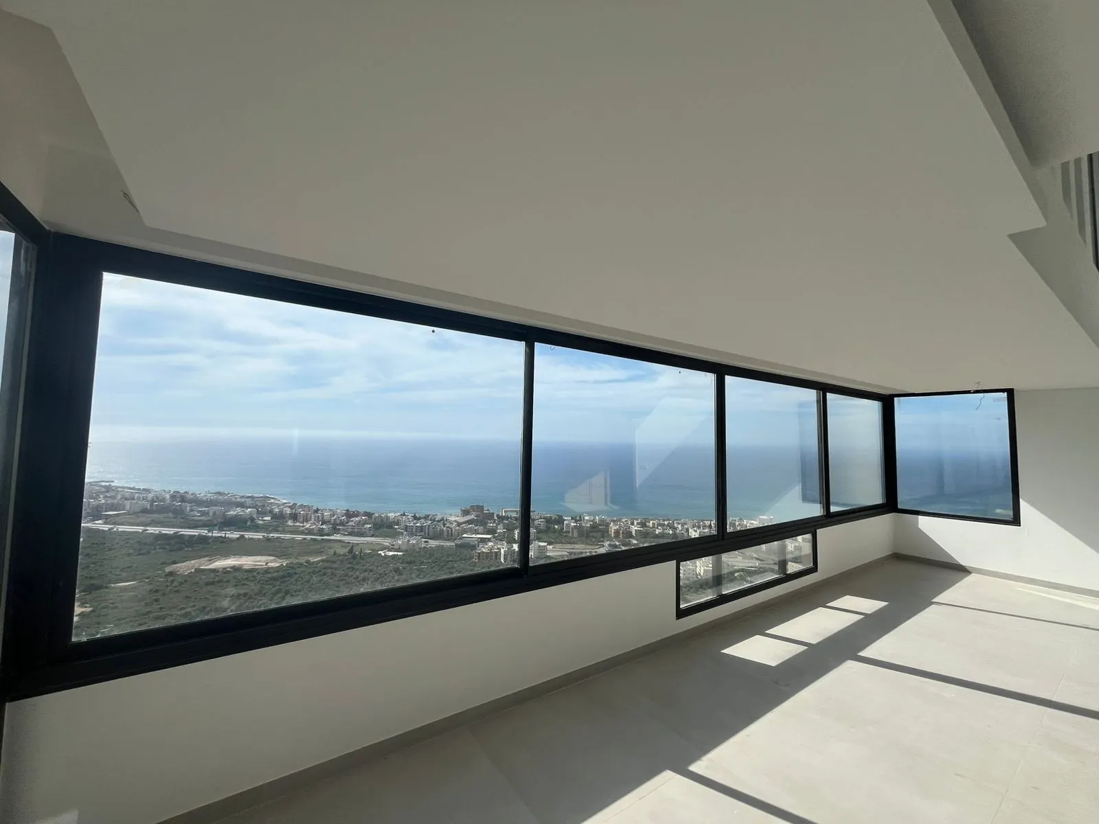 Brand New Duplex with Terrace & Amazing Sea View For Sale in Koura — الصورة 9