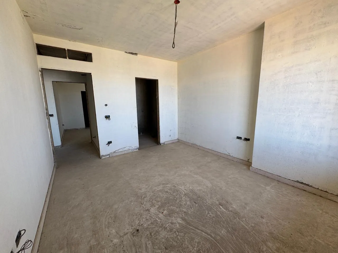 Brand New Apartment For Sale in Koraytem, Beirut — الصورة 2