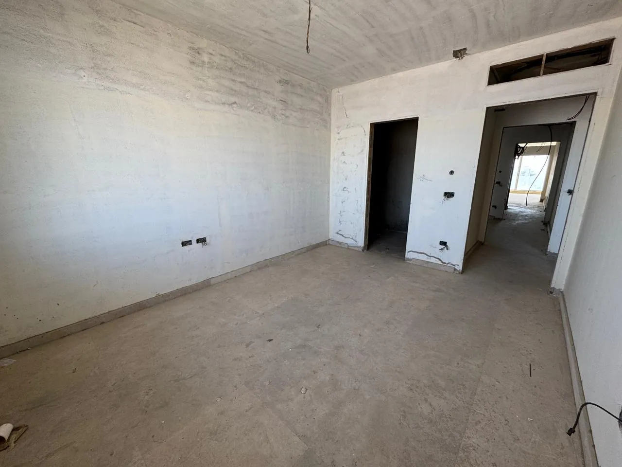 Brand New Apartment For Sale in Koraytem, Beirut — الصورة 4